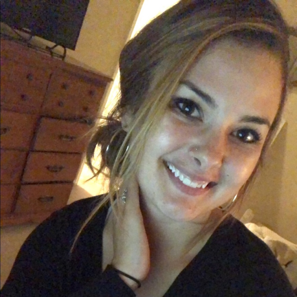 Meet your Posher, Brandi